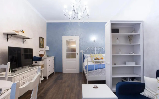 TOP CENTER Designer studio 1 minute to NDK&Vitosha