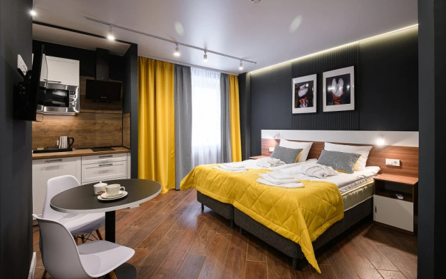 Демократ на Краснопутиловской