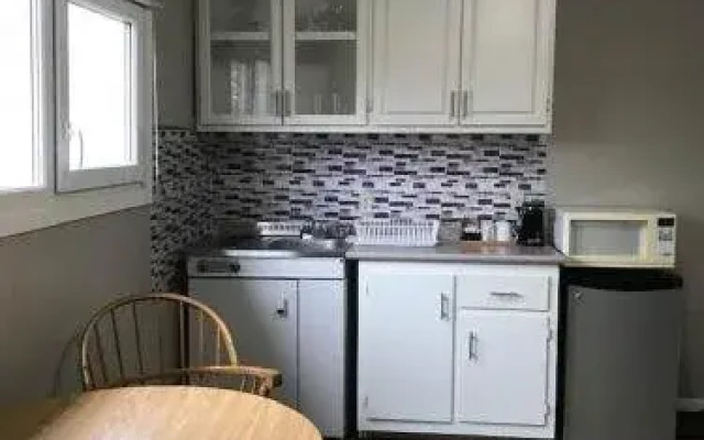 Coastal Inn Kingfisher