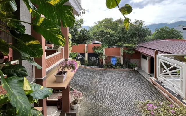 Urbanview Syariah Hotel Kanigara Batu