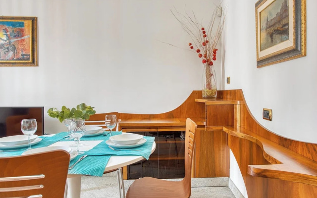 JOIVY Captivating flat with balcony