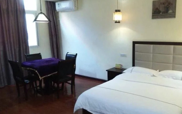 Tongxing Business Hotel