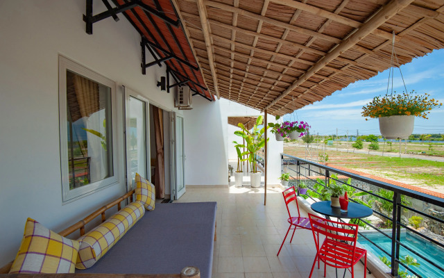 Yellow Daisy Villa