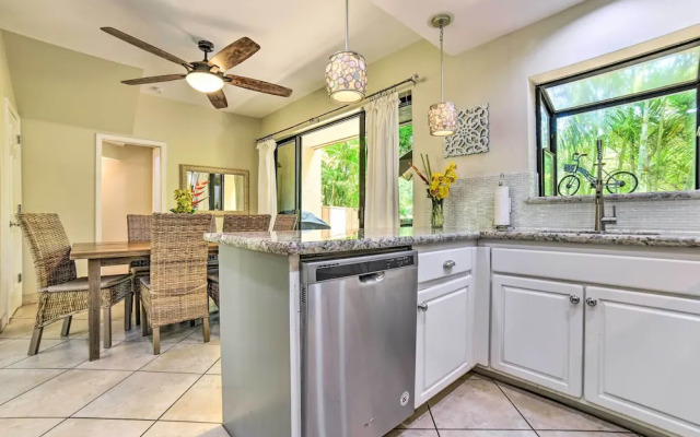 Bright & Airy Lahaina Condo - Walk to Beach!