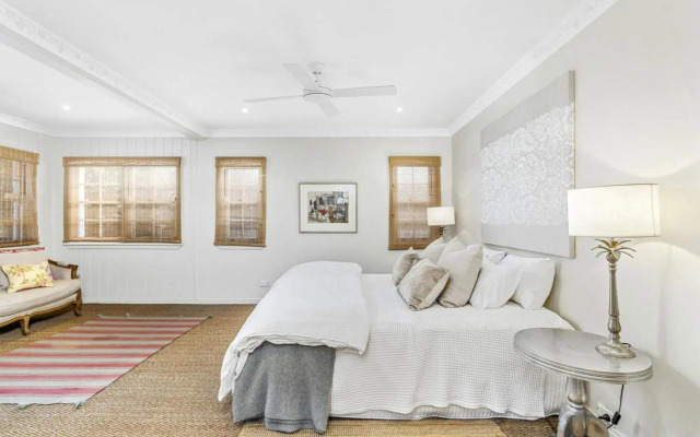 Elandra Absolute Beach Front Luxury