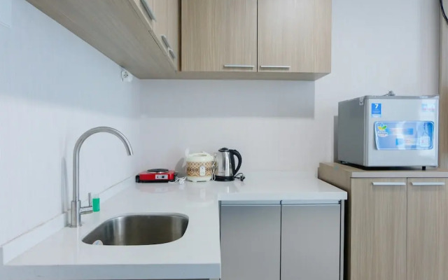 Pool View Brooklyn Studio Apartment near IKEA