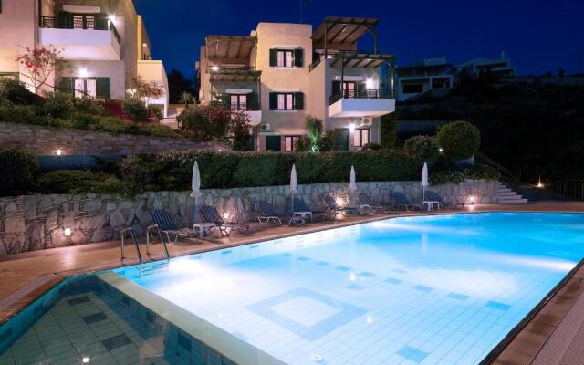 Erivolos Studios & Apartments