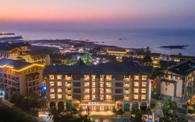 Radisson RED Beihai Weizhou Island