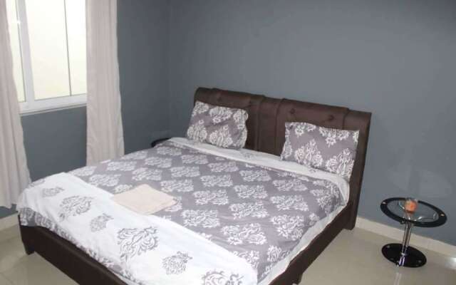 James East Legon Piece