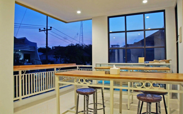 RedDoorz Kupang Baru