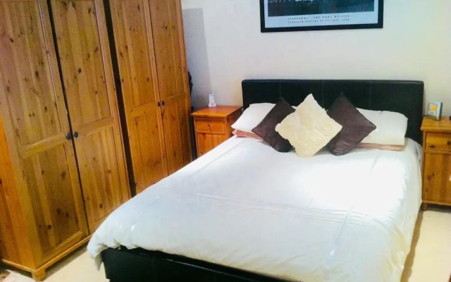 Sandy Lane Apartment