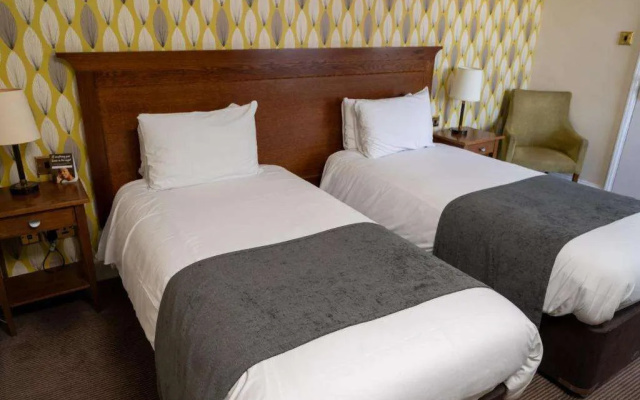 Antelope Hotel by Greene King Inns