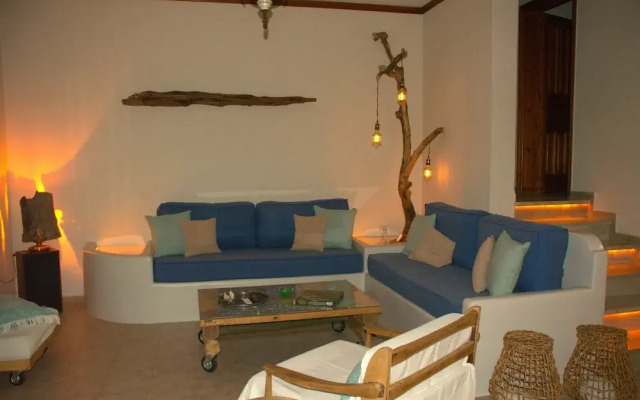 Zephyrus Sunset House