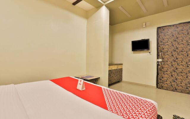 OYO 11450 Hotel Balaji