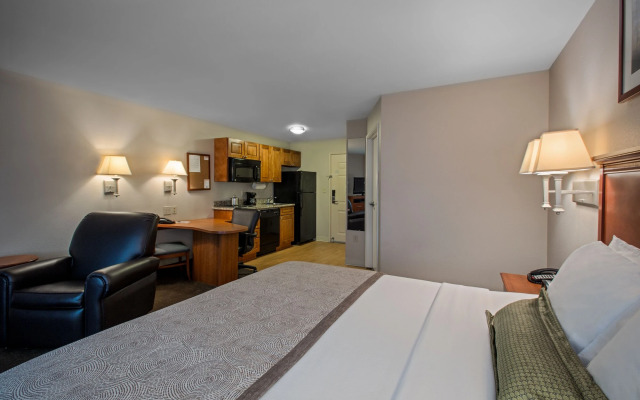 Candlewood Suites Perrysburg by IHG