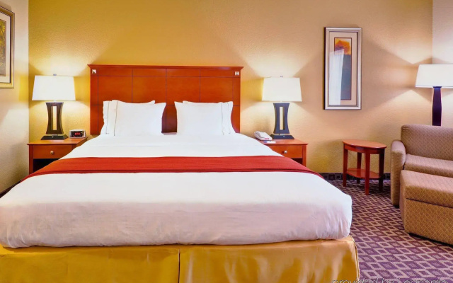 Holiday Inn Express McComb by IHG