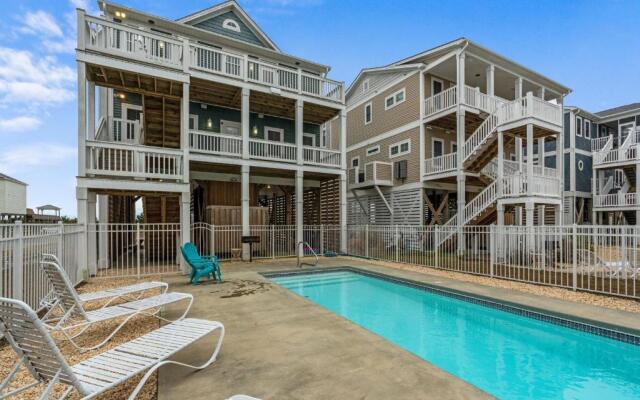 Alpha Breeze by Oak Island Accommodations