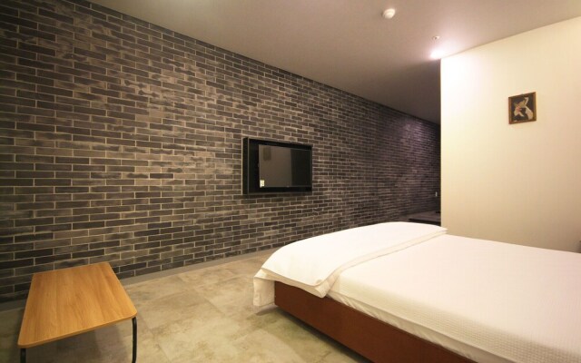 Changwon Masan IVE Hotel