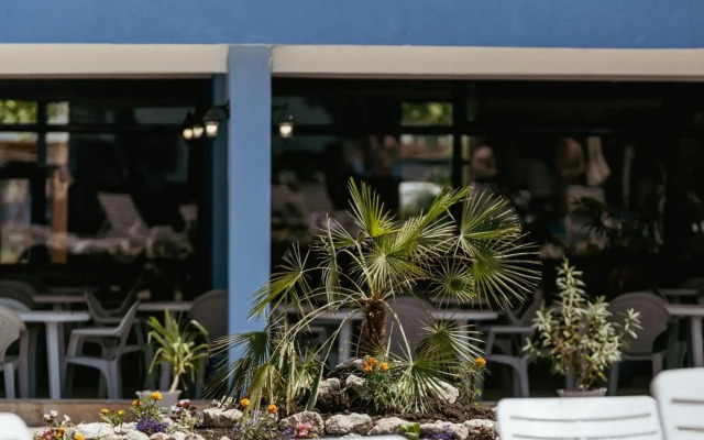 Hotel Azurro