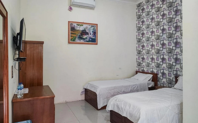 RedDoorz @ Tanakatto Homestay Waikabubak