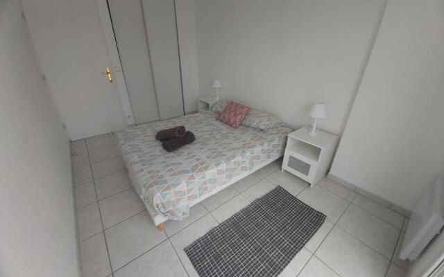 Centre, Grand T2 balcon Pkg, plage gare 600m