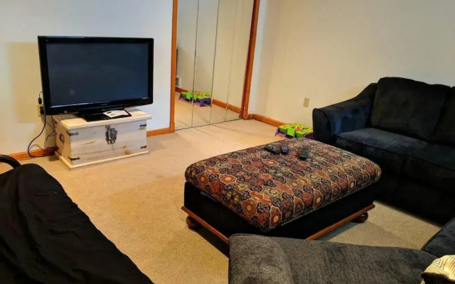 Van Buren Place 5 Bedroom Home