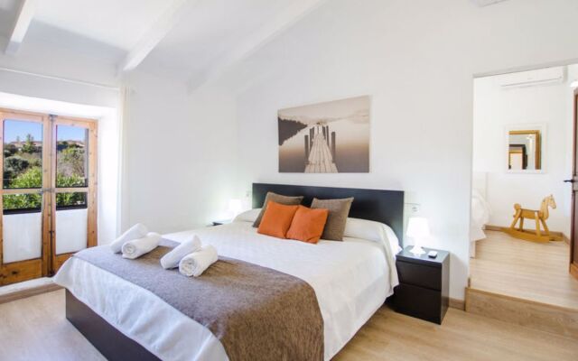 House Es Cos Moscari