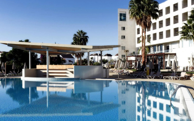 AP Maria Nova Lounge - Adults Friendly