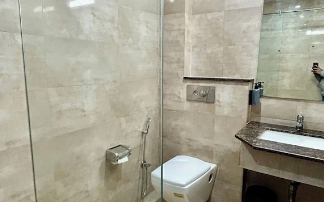 Raksha Suites & Banquet Greater Noida