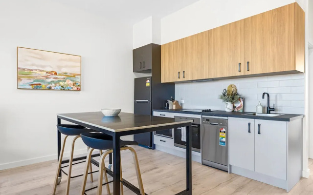 Urban Rest Port Adelaide Apartments
