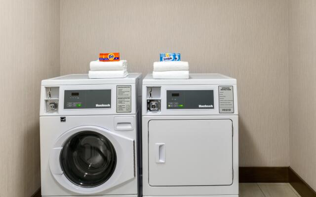 Holiday Inn Express & Suites Salisbury by IHG