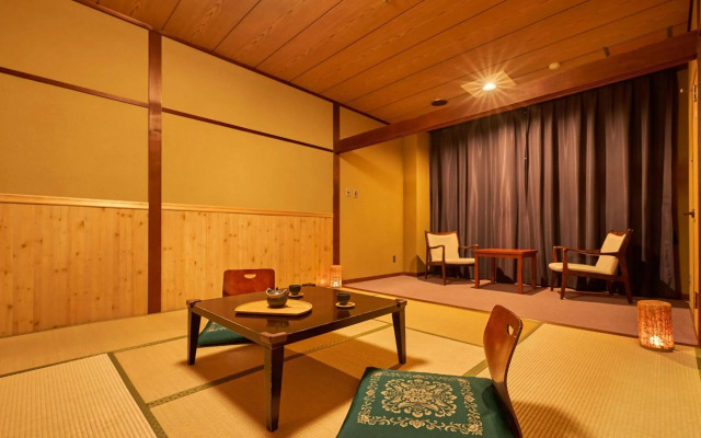 Ooedo Onsen Monogatari Awazu Grand Hotel