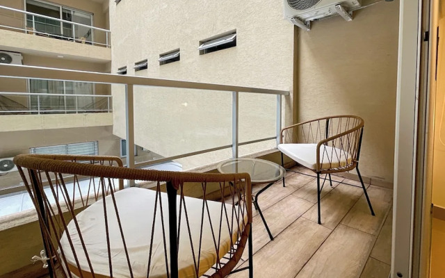 Studio With Pool and Balcony In San Telmo