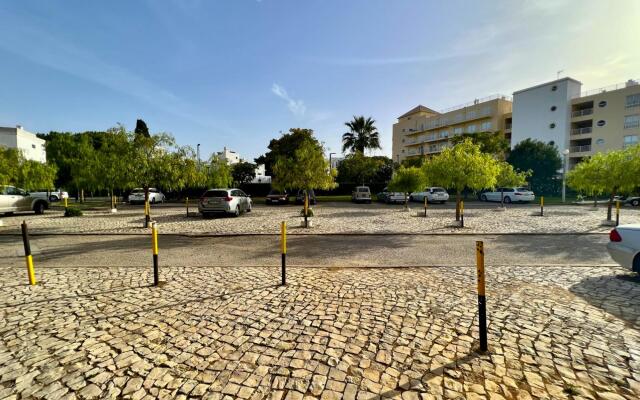 VILAMOURA CENTRAL 4 WITH POOL by HOMING