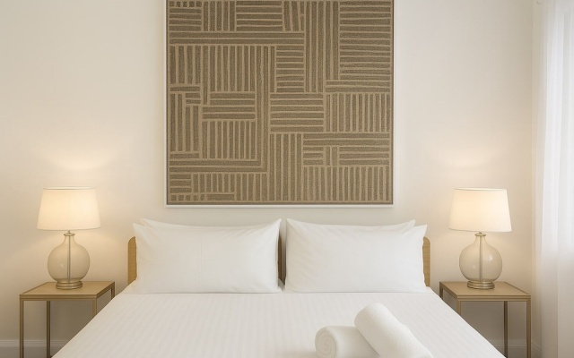 Sunlit Coastal Retreat Close to Cafes and Beach – Guest Rooms – Sydney