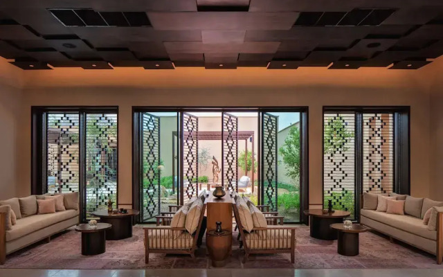Banyan Tree Alula