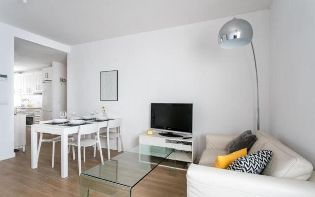 TRIANA 3 Bedrooms & 2 bath Parking Included
