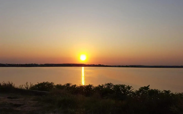 Morii Lake Apartment