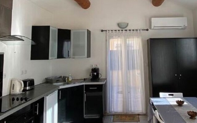 Lovely Holiday Home in Marseille With Balcony