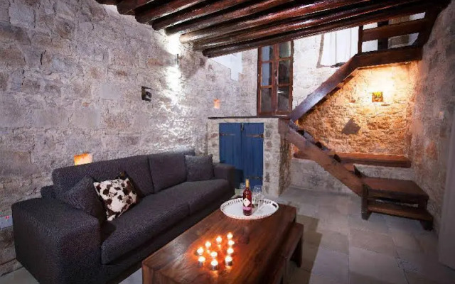 Oinoessa Traditional Boutique Houses