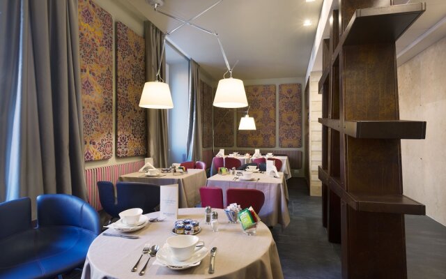 Hotel Stendhal & Luxury Suites