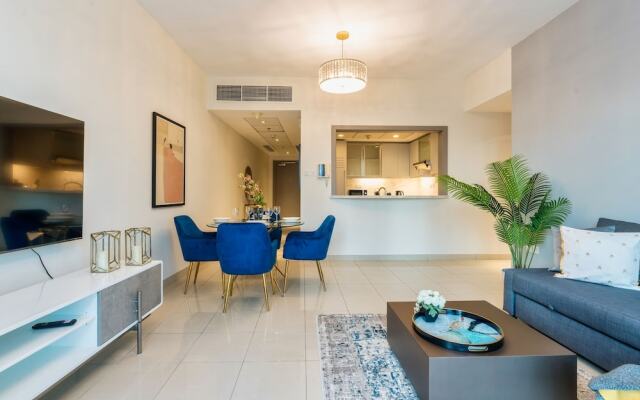 Luxurious 1B With Opera & fountains views