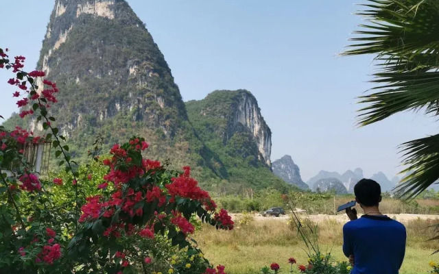 The Yangshuo Moon Resort