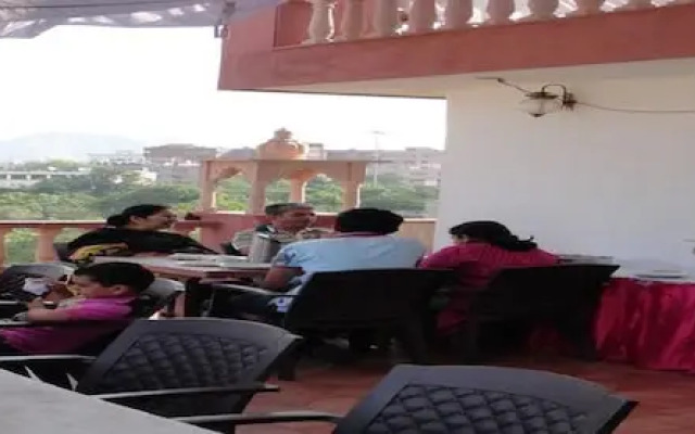 Room Maangta 102 @ Jaipur