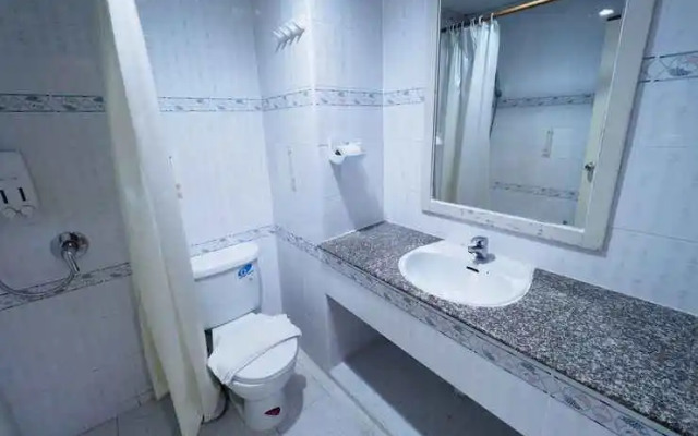 Ingnaam Hotel