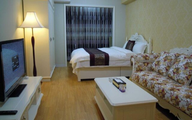 Dalian Mingrui Zuoan Classic Fashion Apartment