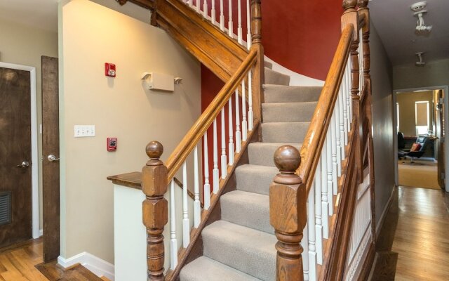 Inn At 2920