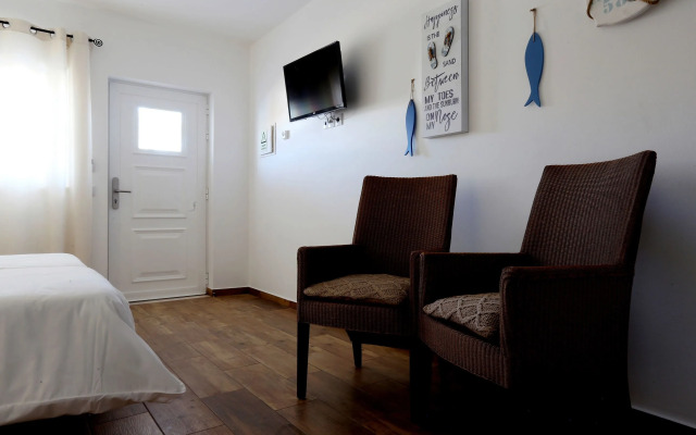 Sagres Sun Stay - Surf Camp & Hostel