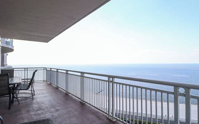 Legacy Towers I Penthouse