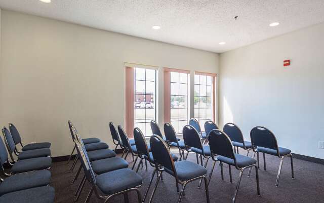 Motel 6 Dallas - Irving DFW Airport South